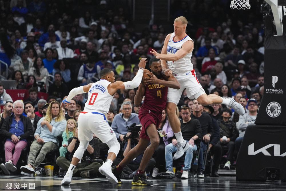 布朗不仅个 布朗不仅个