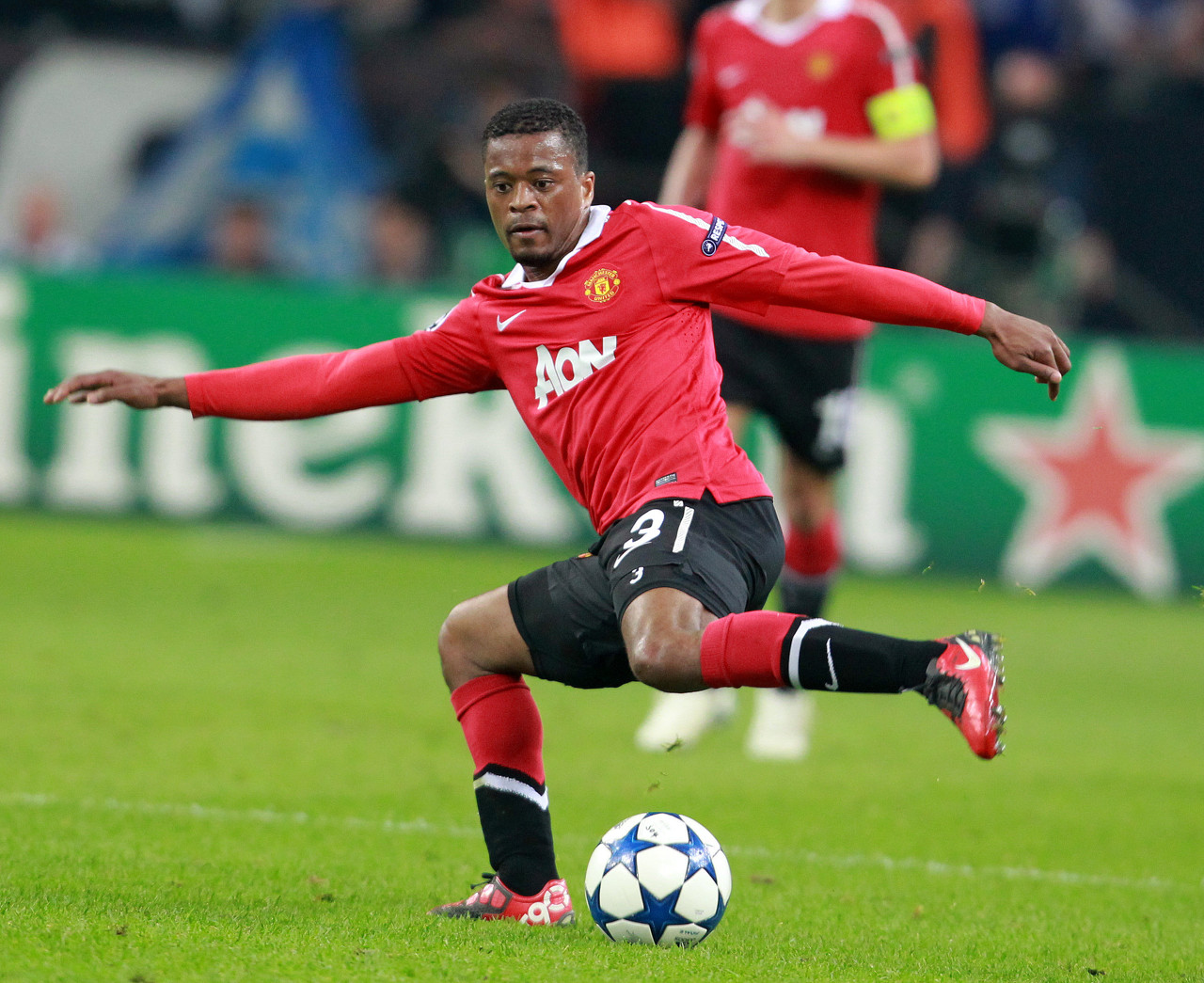 石宇奇通过 石宇奇通过